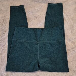 Vuori Clean Elevation Leggings In Moss Heather